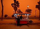 P�íli� i na Irá�any. Píse�ná bou�e zahalila v�e do oran�ova, jde o zdraví