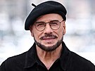 John Travolta na festivalu v Cannes (kv�ten 2026)
