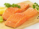 Losos pat�í mezi nejbohat�í b�n� dostupné zdroje omega-3 mastných kyselin EPA...