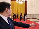 Musk na diplomatickém jednání s �ínou podnikl neobvyklé gesto, p�ijel se svým...