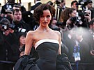 Irská ú�astnice reality show Maura Higginsová na zahájení filmového festivalu v...