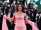 Britská here�ka Alia Bhattová na zahájení filmového festivalu v Cannes (12....