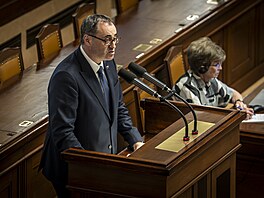 Mimo�ádná sch�ze Sn�movny svolaná z popudu vládní koalice k postoji Sn�movny ke...