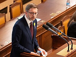 Poslanecká sn�movna projednává mimo jiné zákony týkající se ve�ejných rozpo�t�....