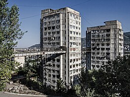 Bytový komplex v gruzínském Tbilisi je u� skute�n� jen smutným dozvukem...