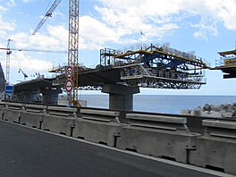 Obrovskou �ást rozpo�tu spolykala u� samotná skute�nost, �e výstavba probíhá...