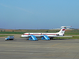 Ilju�in Il-62 spole�nosti Air Koryo, leti�t� Pyongyang Sunan, 2008