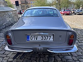 �eských setinových rally se v�bec poprvé zú�astnil Aston Martin DB6, konkrétn�...