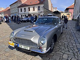�eských setinových rally se v�bec poprvé zú�astnil Aston Martin DB6, konkrétn�...