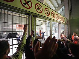 Slávisti�tí fanou�ci slaví t�iadvacátý mistrovský titul.