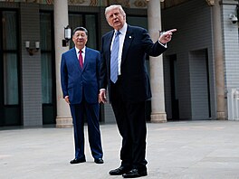 Americký prezident Donald Trump se v Pekingu setkal se svým �ínským prot�j�kem...