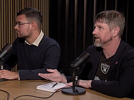 Sta�í bílí mu�i - Celý záznam