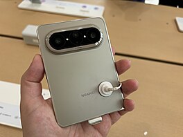 Huawei Pura X Max