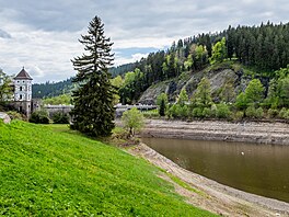 Vypu�t�ná Labská p�ehrada v Krkono�ích (18. kv�tna 2026).
