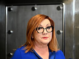 Ministryn� financí Alena Schillerová p�edstavila nové Dluhopisy republiky. (14....