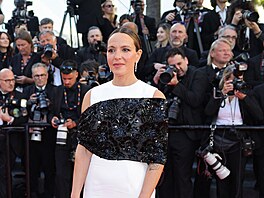 Kanadská here�ka Monia Chokri na zahájení filmového festivalu v Cannes (12....