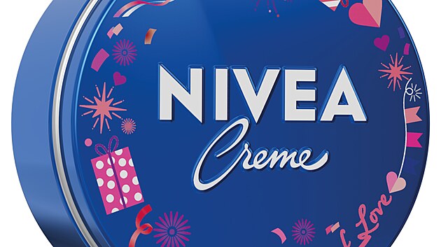 Ikona zna�ky Nivea � legend�rn� kr�m v modr� krabi�ce, kter� nep�ekonateln�m zp�sobem pe�uje a chr�n� ka�d� typ pleti, je nyn� k dost�n� v limitovan� edici. Vyberte si motiv oslavy �ivota, darujte kr�m z l�sky nebo po�lete netradi�n� �t�st�. Slo�en� je st�le stejn� , jak ho zn�te a milujete, cena 95 K�.