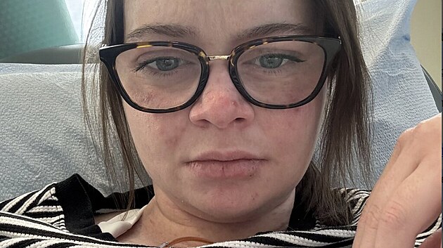 Jennifer Broydenov�