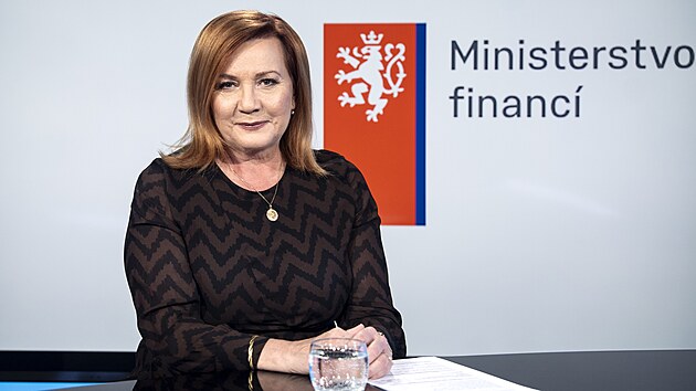 Hostem po�adu Rozst�el je ministryn� financ� Alena Schillerov�. Moderuje Vladim�r Vok�l.