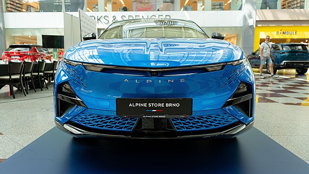 V Olympii Brno startuje druhý ro�ník výstavy elektromobil� E-drive show láká na...