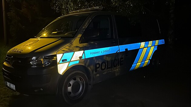 U ���an nedaleko Prahy zem�el v noci na ned�li mlad�k p�i p�du z vlaku, ud�lost vy�et�uje policie. (10. kv�tna 2026)