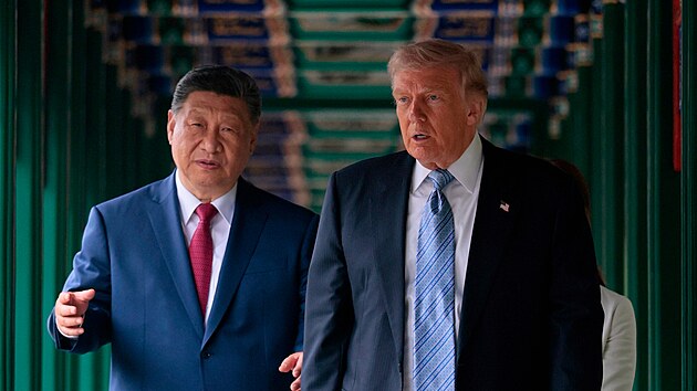 Americk� prezident Donald Trump se v Pekingu setkal se sv�m ��nsk�m prot�j�kem Si �in-pchingem. (15. kv�tna 2026)