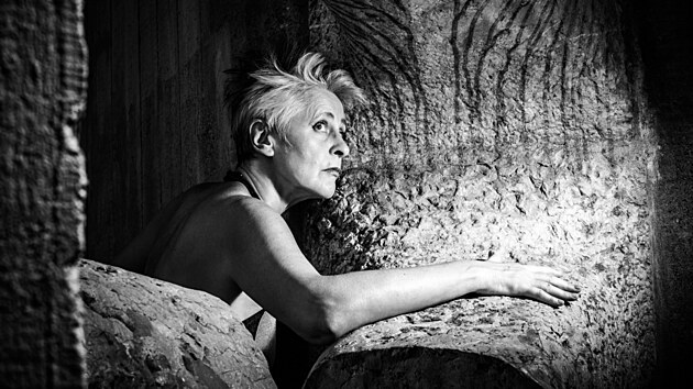 Monika Načeva The Sky is Red'in çekimlerini hatırlıyor ve anlatıyor