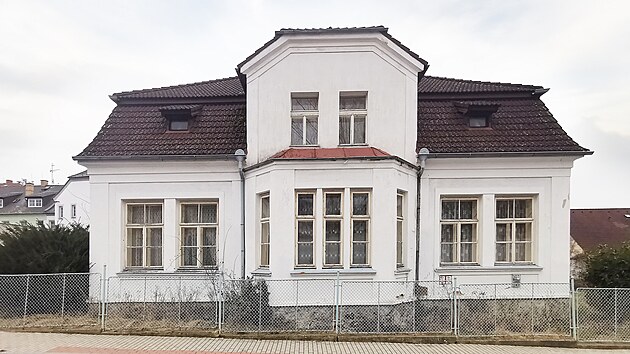 Na uli�n� fas�d� se v 70. letech po��talo s rekonstrukc� a s pou�it�m copilit�. Tato prom�na se na�t�st� neuskute�nila. 
