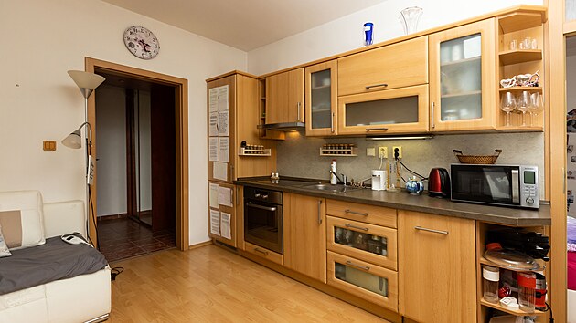 Kuchy�sk� linka sice nen� nov�, ale d�ky p�edchoz�mu majiteli je skv�le funk�n� a �ist�. 