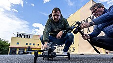 ÚsteÄ�t�­ strážn�­ci poprv�© vyzkoušeli drony, našli př�­střešky bezdomovců a skládku