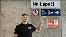 Po ro�ním intermezzu v Chomutov� se hokejový obránce �imon Jená�ek vrátil do...