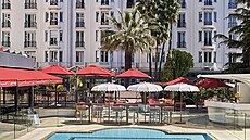 Hôtel Barrière Le Majestic Cannes pat�í k nejznám�j�ím hotel�m spojeným s...