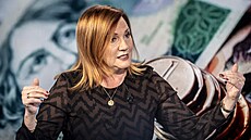 Hostem po�adu Rozst�el je ministryn� financí Alena Schillerová. Moderuje...