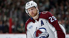 Nathan MacKinnon z Colorada b�hem zápasu s Minnesotou.