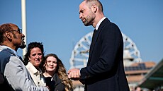 Princ William nav�t�vuje projekt Homewards zam��ený na prevenci bezdomovectví...