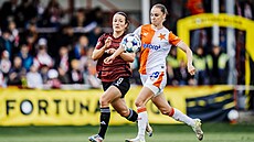 Spar�anské fotbalistky slaví zisk mistrovského titulu po derby se Slavií.