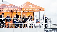 Spar�anské fotbalistky slaví zisk mistrovského titulu po derby se Slavií.