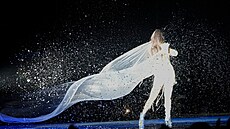 Essyla z Belgie vystupuje s písní �Dancing on the Ice� b�hem prvního semifinále...