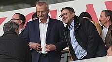 P�edseda Slavie Jaroslav Tvrdík (vlevo) a majitel klubu Pavel Tyka� krátce p�ed...