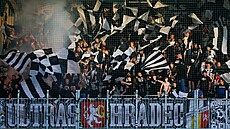 Hrade�tí fanou�ci b�hem utkání v Jablonci