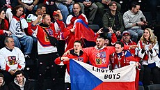 �e�tí hokejoví fanou�ci hned na úvod sv�tového �ampionátu ovládli tribuny ve...