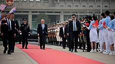 Americký prezident Donald Trump se v Pekingu setkal se svým �ínským prot�j�kem...