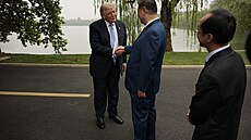Americký prezident Donald Trump se v Pekingu setkal se svým �ínským prot�j�kem...