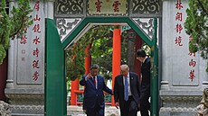 Americký prezident Donald Trump se v Pekingu setkal se svým �ínským prot�j�kem...