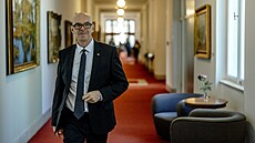 Jednání vlády. Na snímku ministr kultury Oto Klempí�. (18. kv�tna 2026)