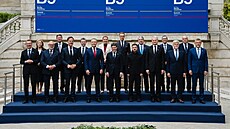Petr Pavel se ve st�edu v Rumunsku zú�astnil summitu B9. Vedle lídr� �lenských...