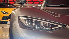 Mercedes-Benz Studio Prague � návoz exponát� pro výstavu na téma AMG &...