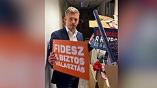 Sklep ministerstva ukrýval skartované dokumenty i propaga�ní materiály Fideszu