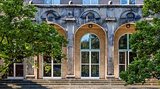 Skvost �eskoslovenské moderní architektury v rondokubistickém stylu navrhl v...