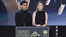 Hrá� FC Méty Tahirys Dos Santos a jeho partnerka Coline n�kolik m�síc� po...
